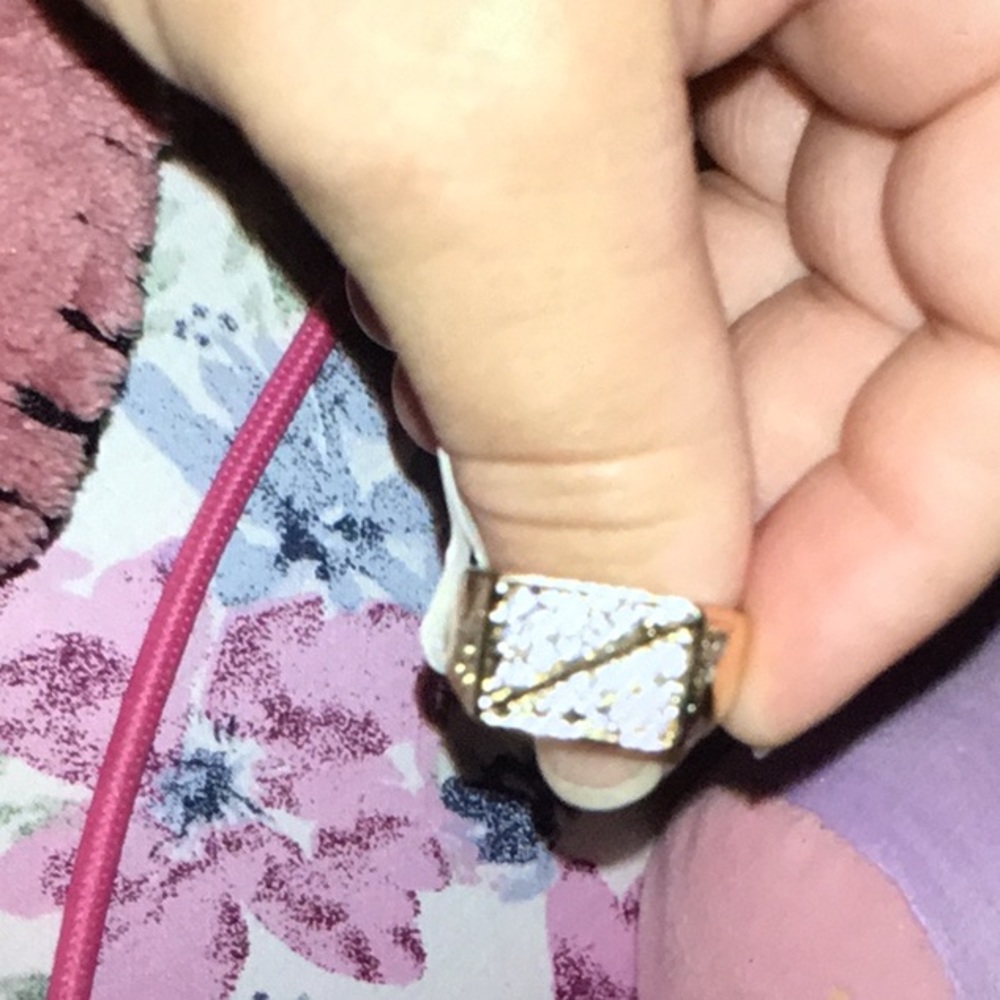 Goldstone ring